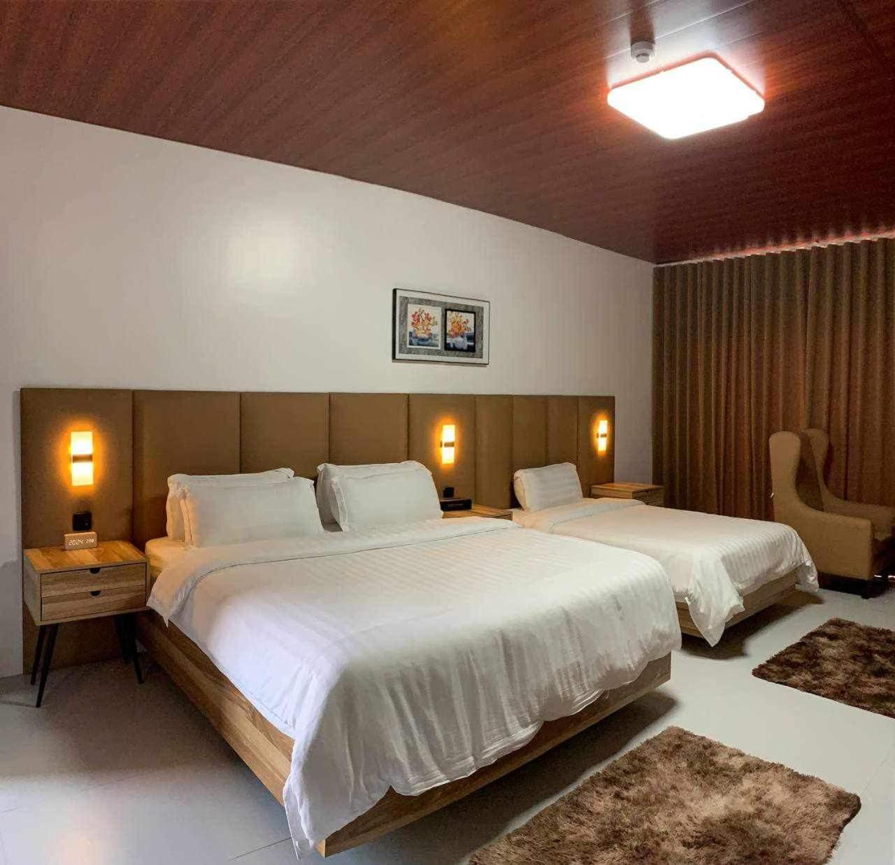 Q Beach Resort Cabangan Chambre photo