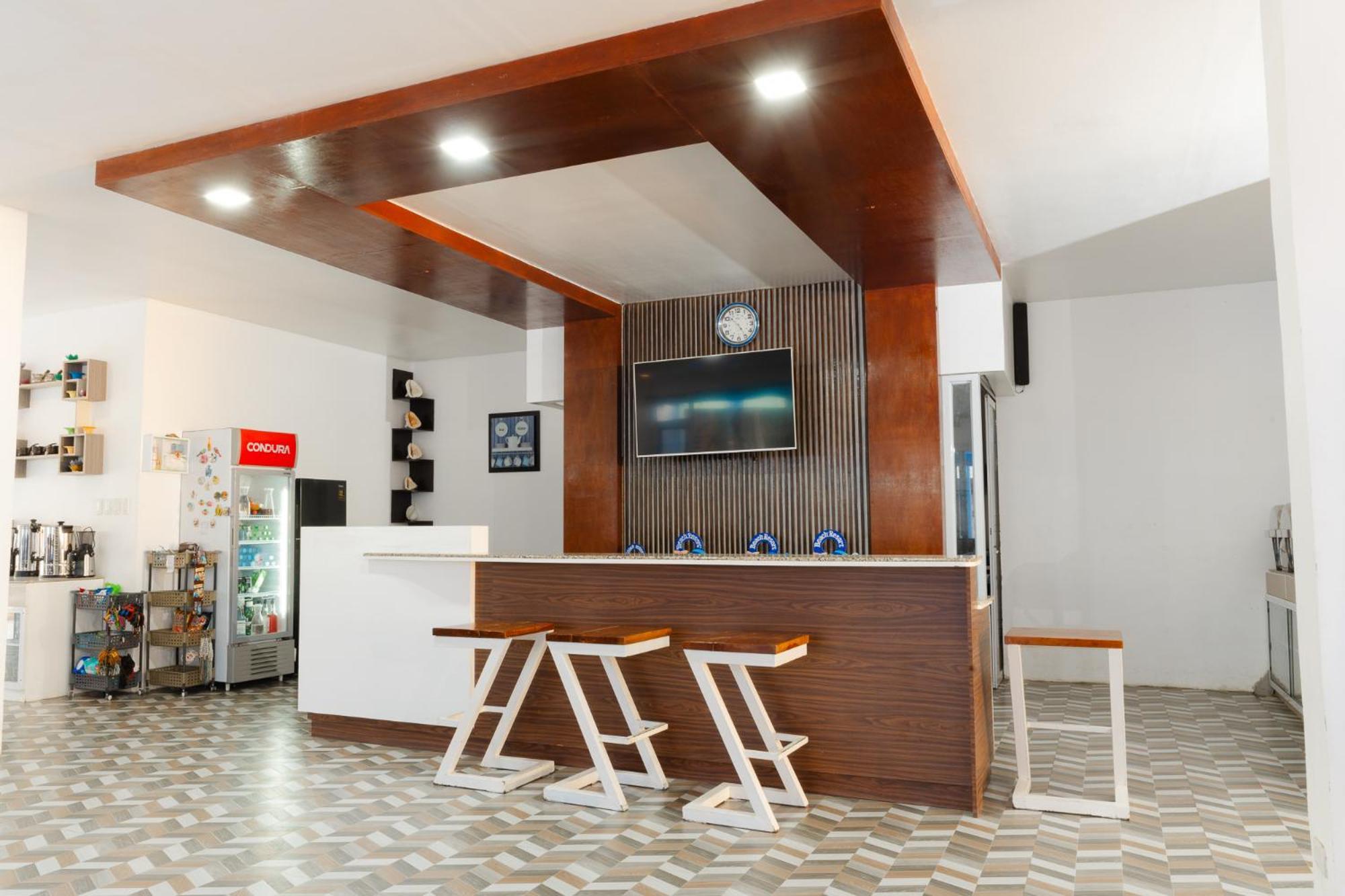 Q Beach Resort Cabangan Extérieur photo