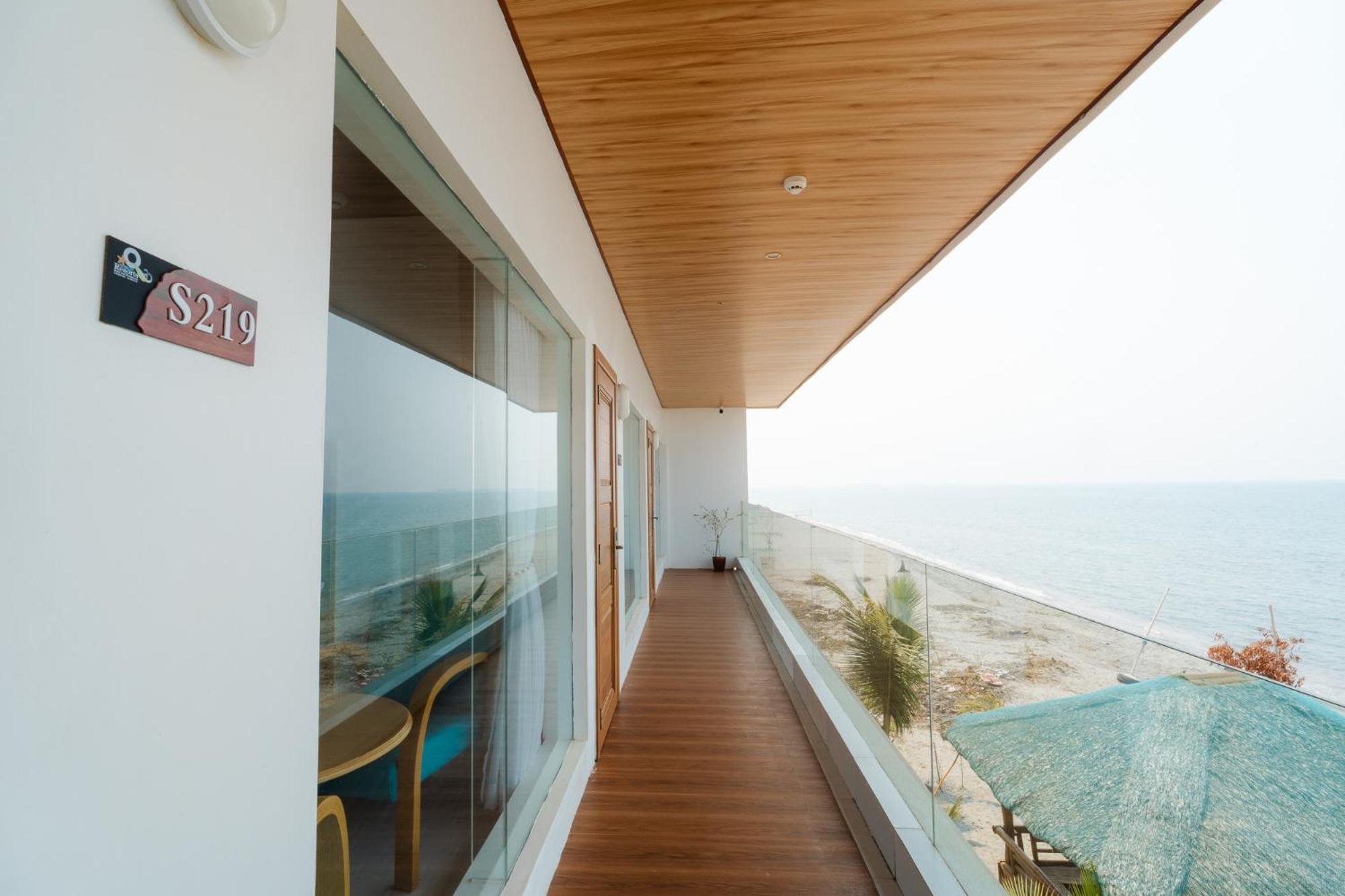 Q Beach Resort Cabangan Extérieur photo