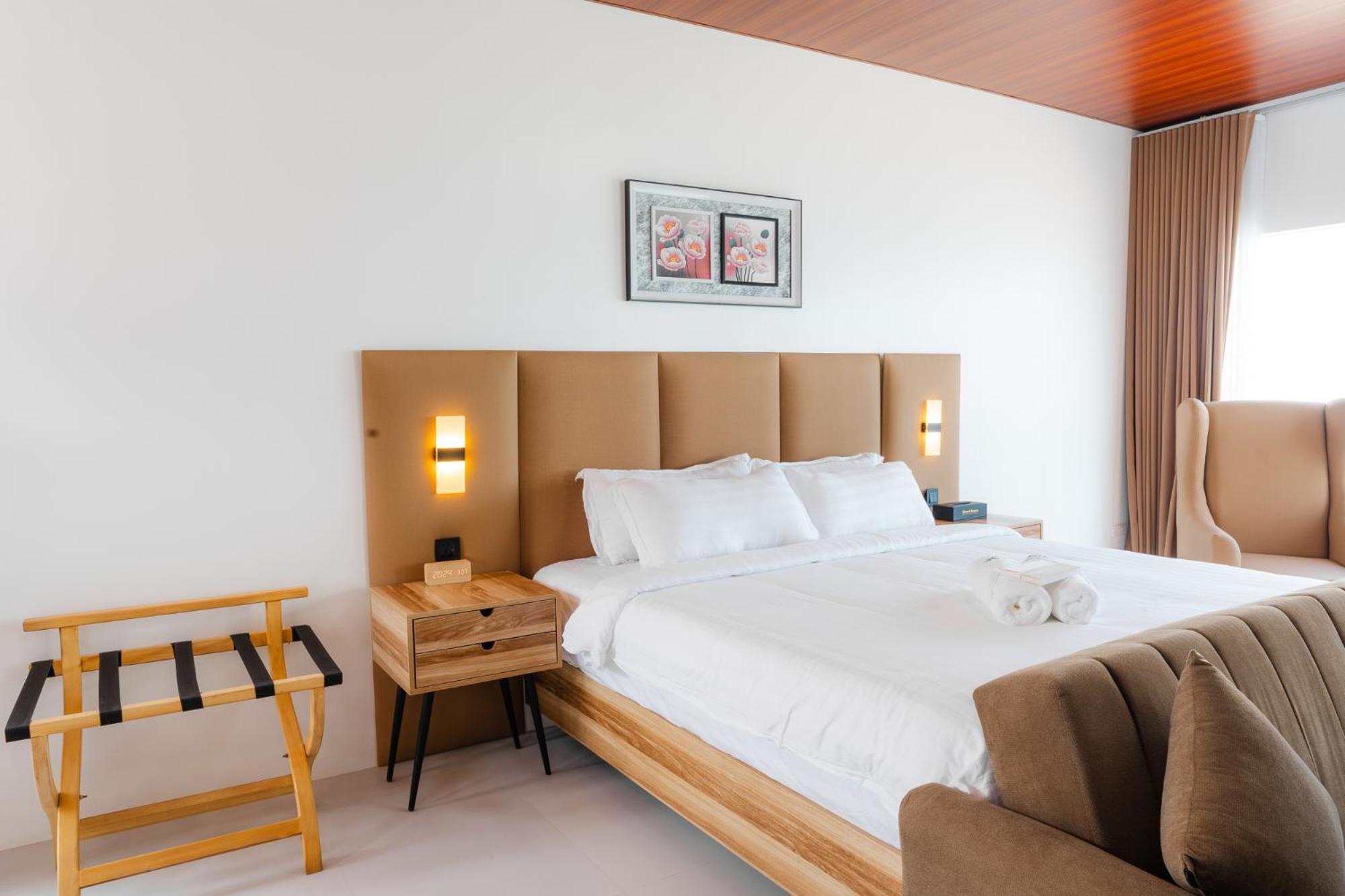 Q Beach Resort Cabangan Extérieur photo